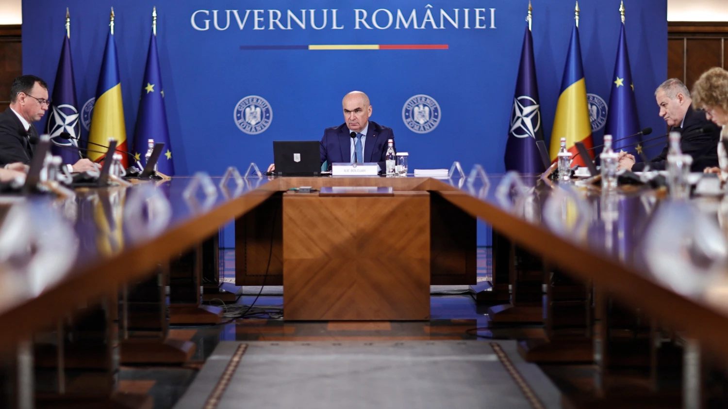 Romania's government adopts economic revival package to boost investment