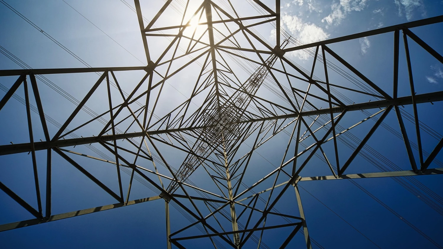 Transelectrica manages close to €52 million in EU funding for solar power and grid upgrades