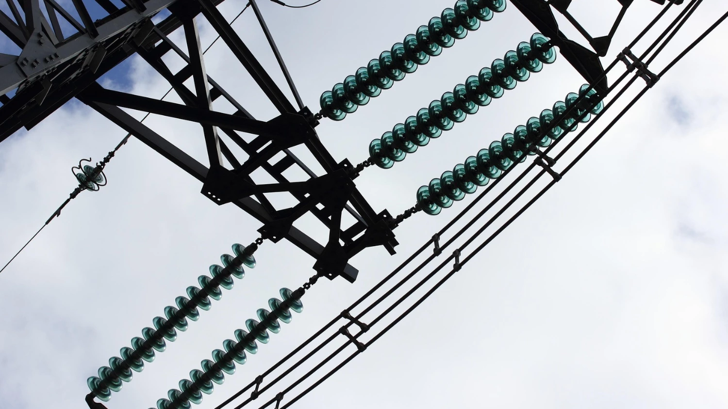 Premier Energy to acquire Romanias third largest power distribution player