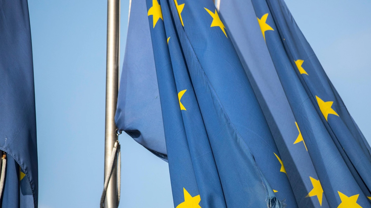 EC slashes Romanias growth forecast to 0.1%
