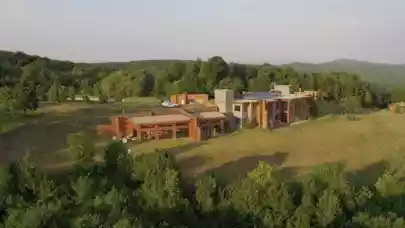 News - One United and Le Manoir buy boutique hotel in Buzău