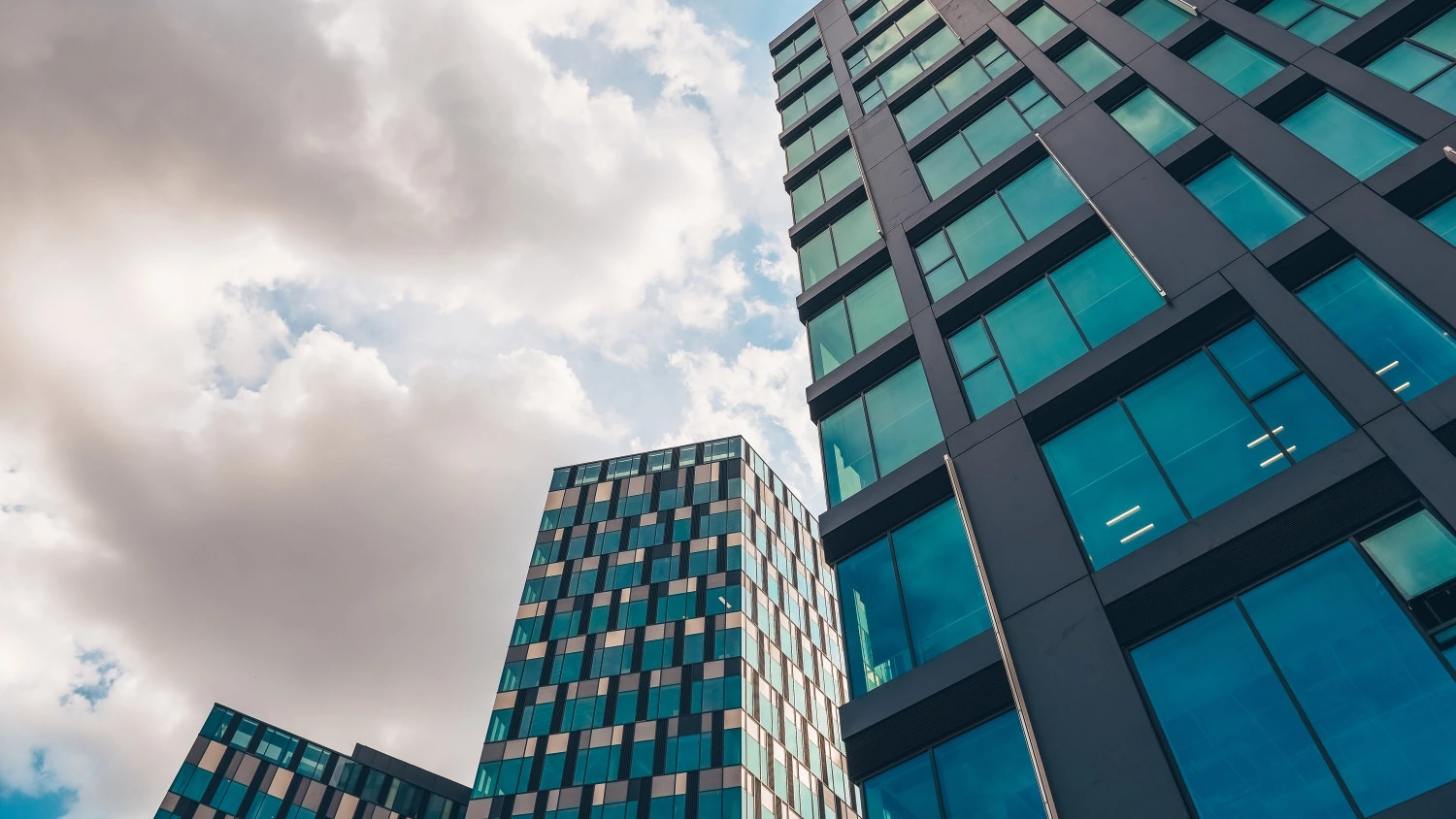 News Article Professional investors still take an interest in office buildings