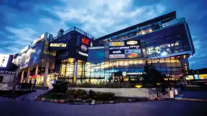 News - Futureal Investment Partners buys Manhattan in Gdańsk