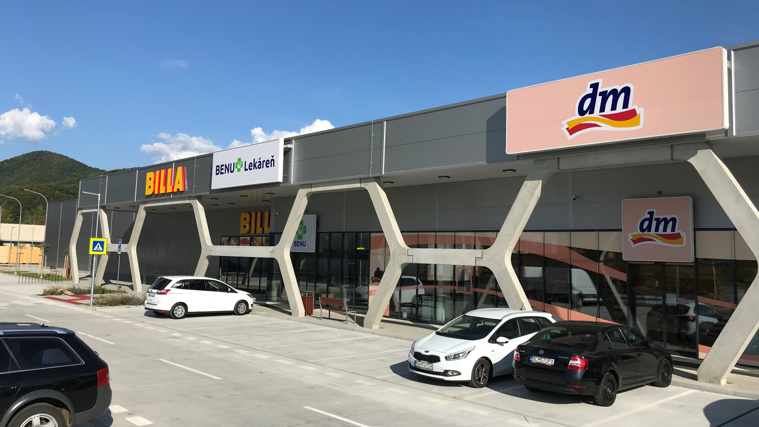 News Article Colliers investment retail retail park Slovakia Tatra Asset Management