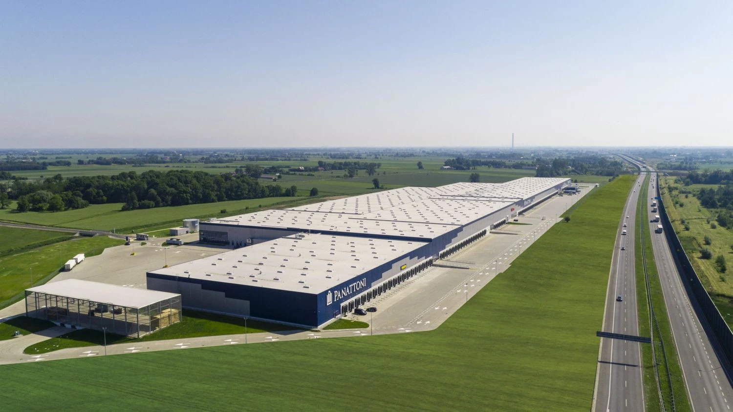 News Article Savills IM's transaction volume reaches €4.1 billion in 2021