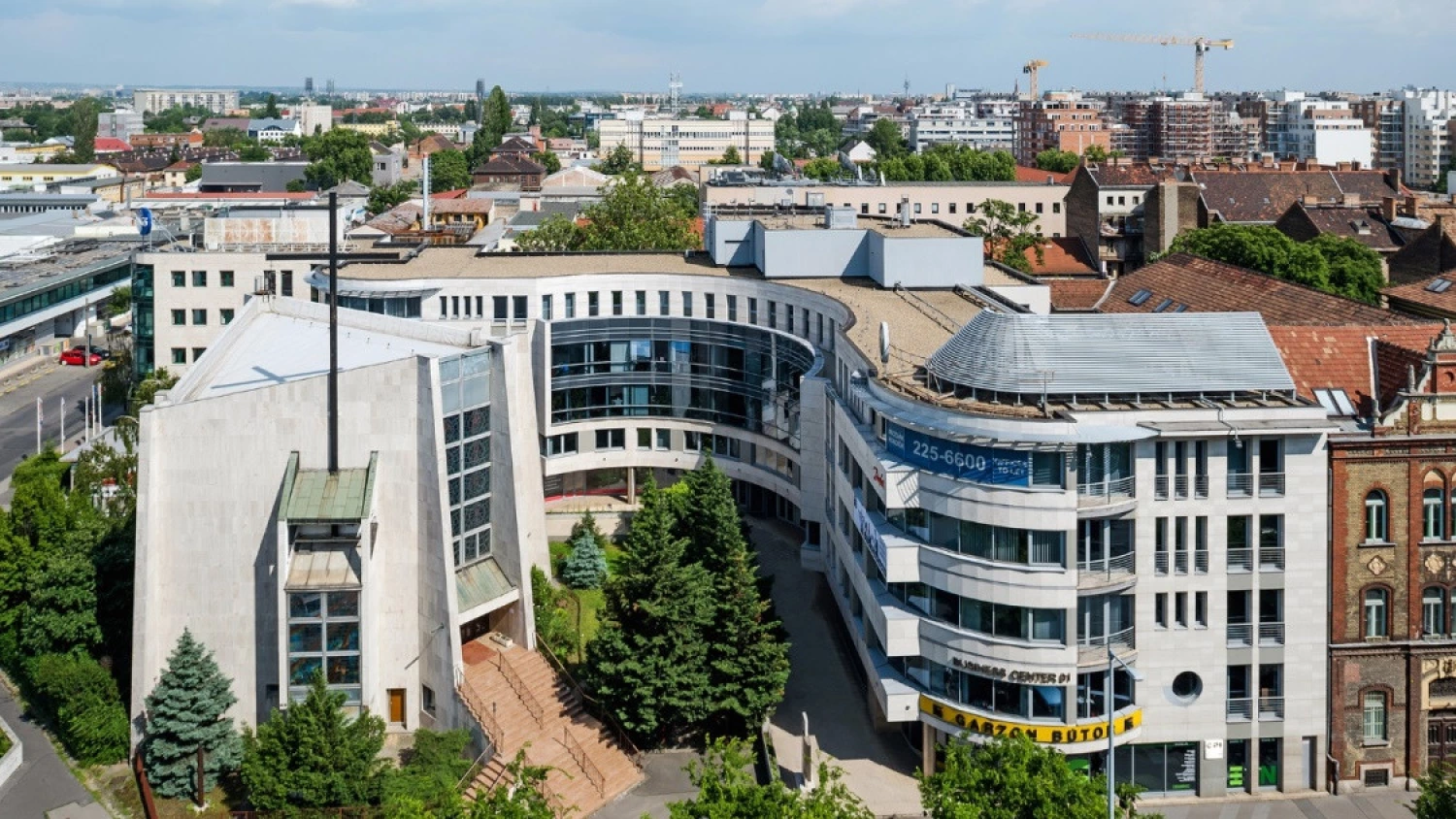 News Article Local investor buys office building on Budapest's Váci Road
