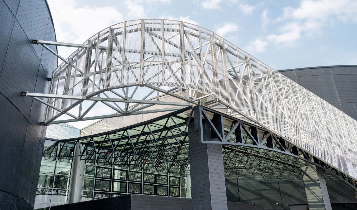News Article Wing reopens Budapest shopping centre after refurbishment
