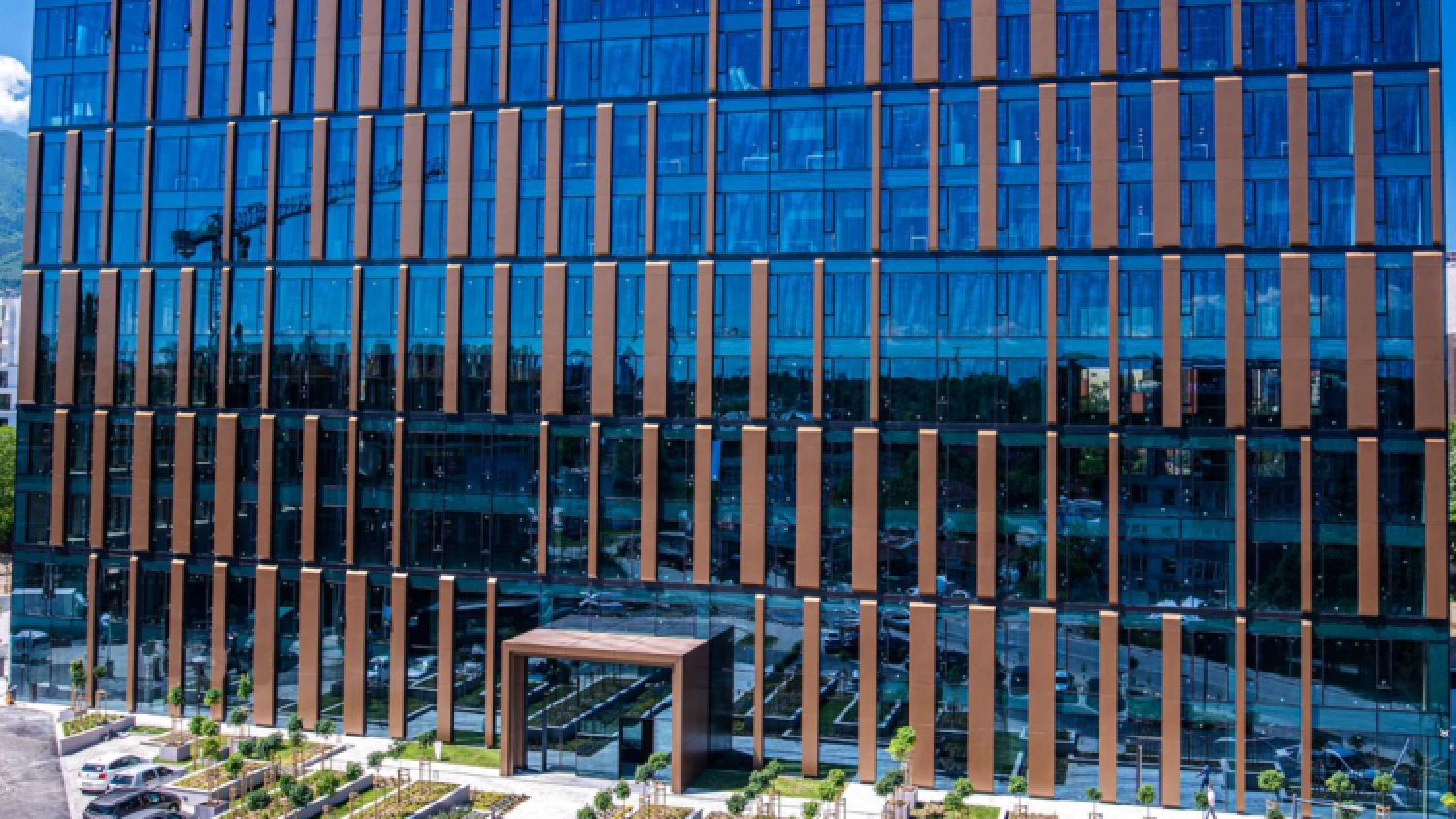 News Article Tech drives Q1 office leases in Romania