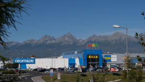 News Austria's Supernova buys four shopping malls in Slovakia