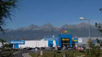 News - Austria's Supernova buys four shopping malls in Slovakia
