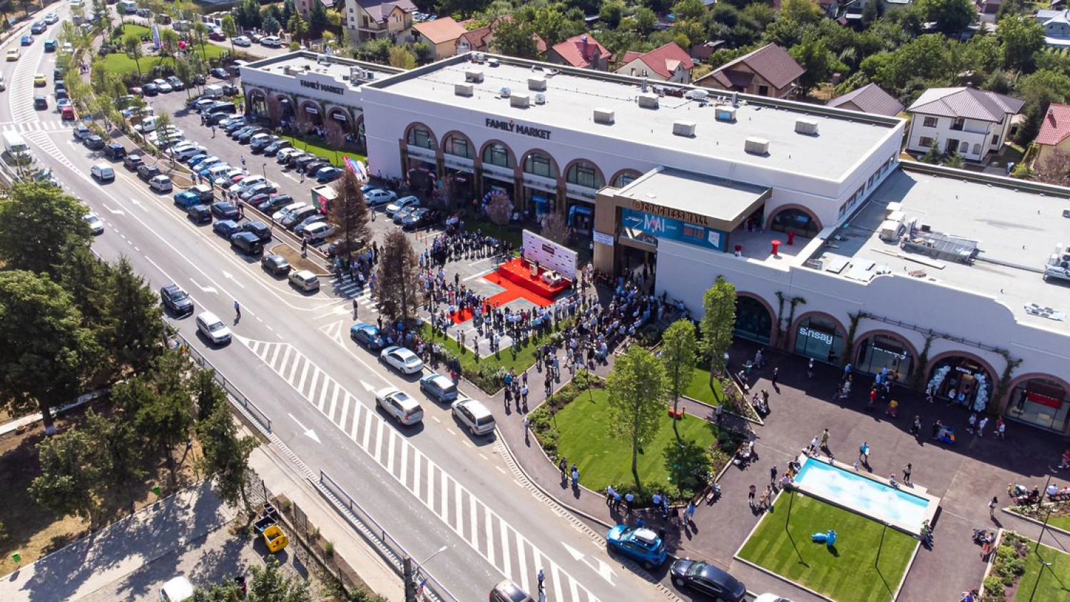 News Article Iulius opens convenience retail project near Iași