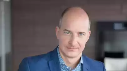 News - Shopping should be combined with digital and visual experiences