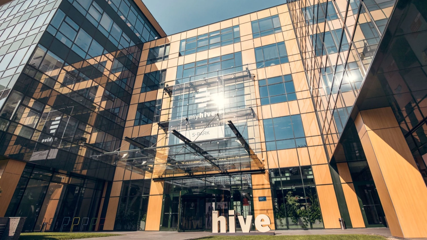 News Article CPI Property Group to provide asset management services to Immofinanz
