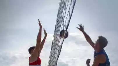 News - JLL to hold 11th Real Estate Charity Beach Volleyball Tournament in Warsaw