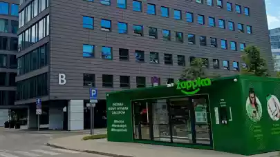 News - Unmanned Żabka Nano opens in Aeropark in Warsaw