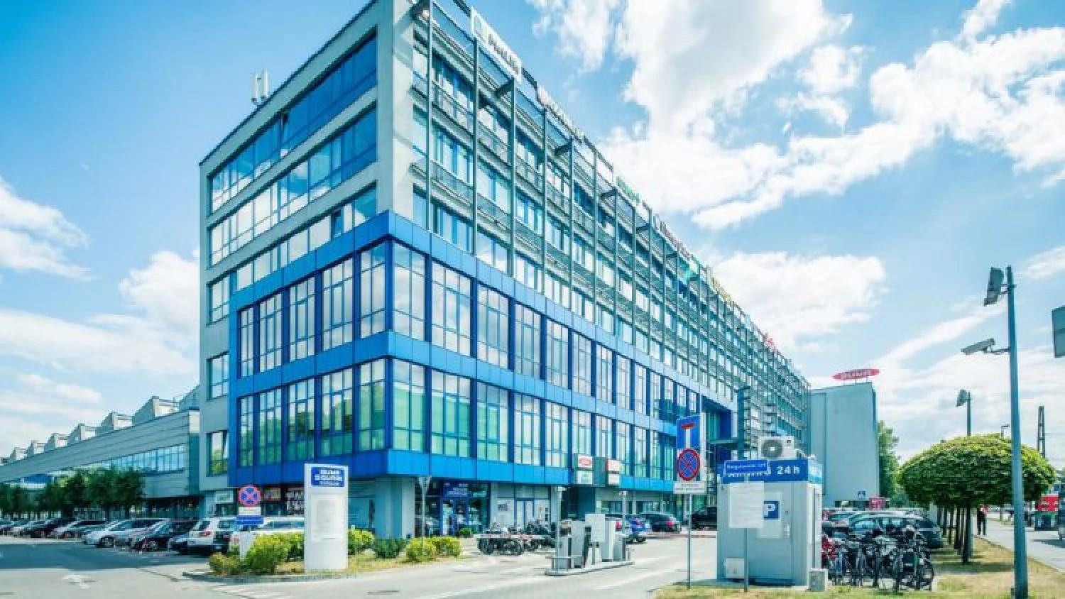 News Article Revetas Capital secures 14 leases in Buma Square in Kraków