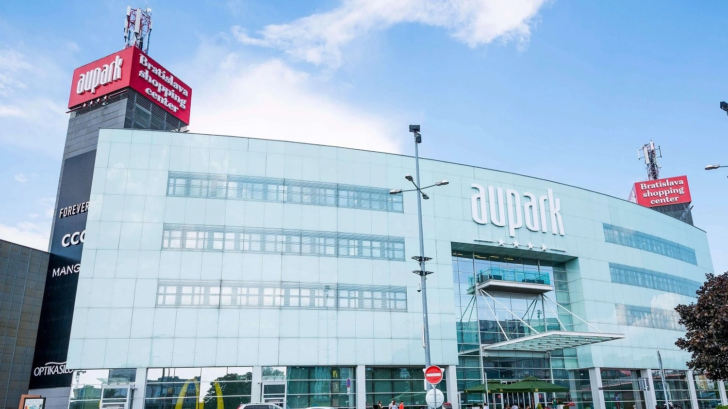News Article Wood & Company takes larger stake in Bratislava's Aupark