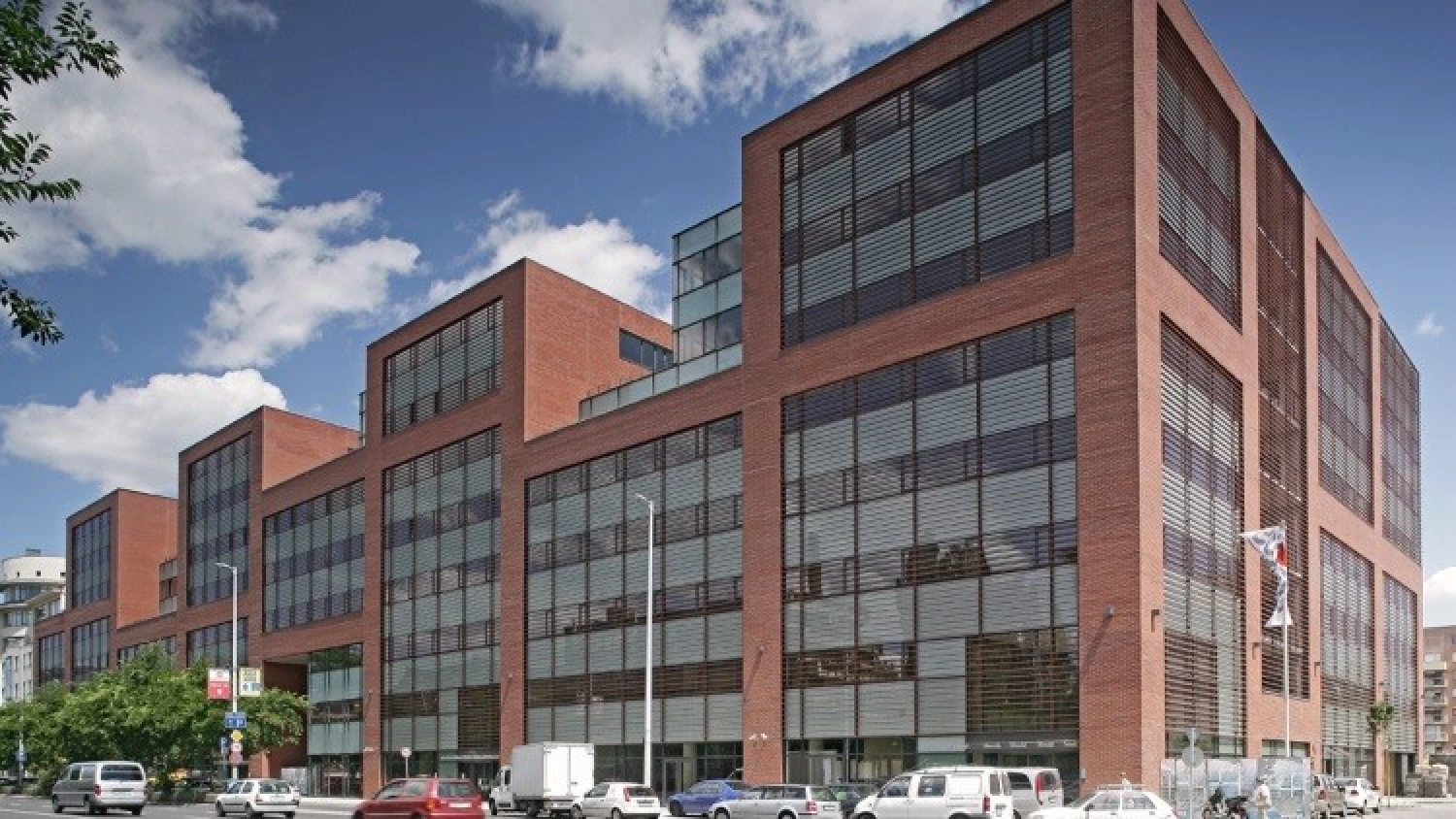 News Article OTP fund buys Budapest office building