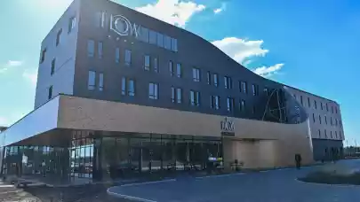 News - Hungary's KÉSZ Group delivers new hotel near Budapest