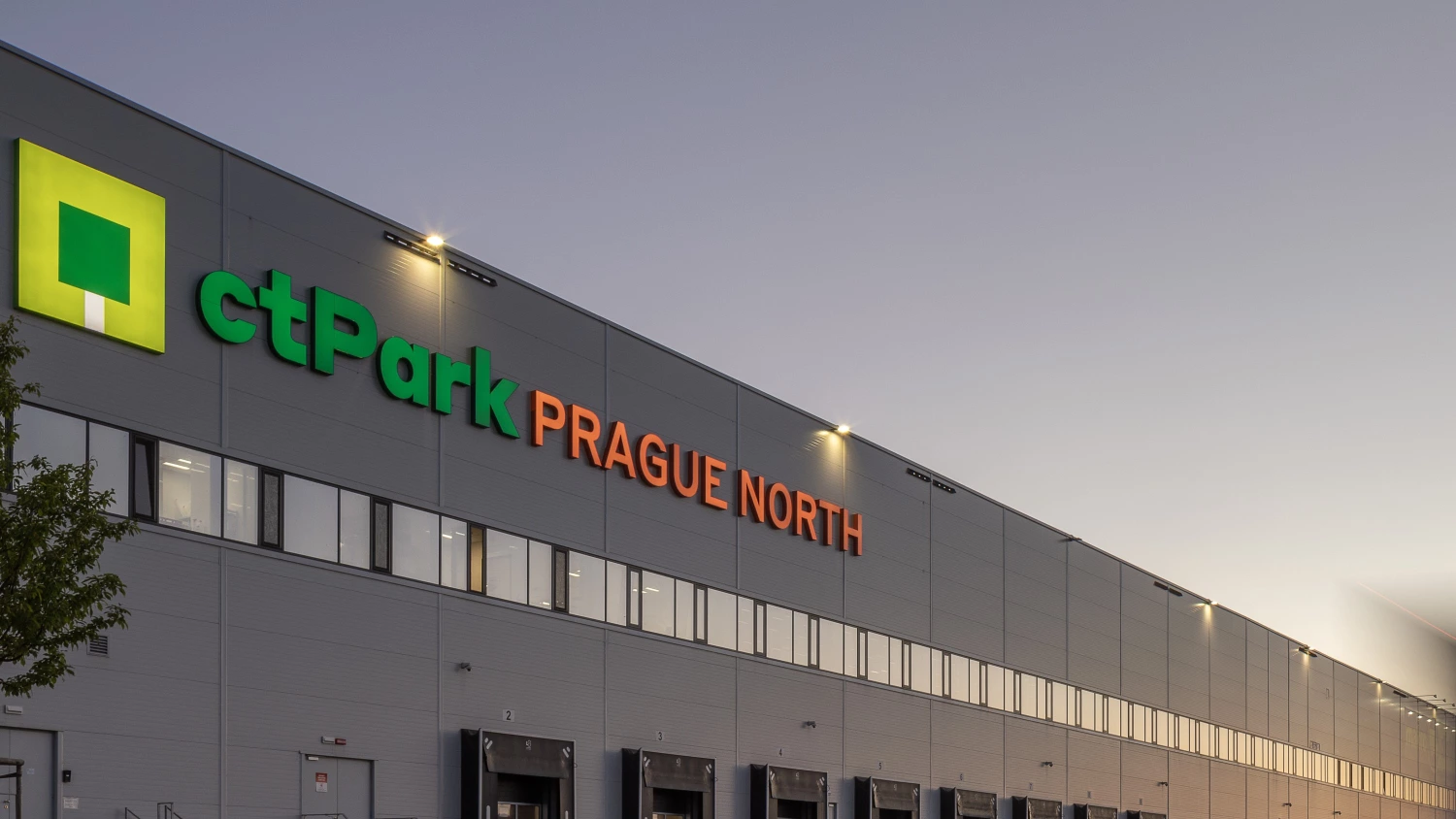 News Article CTP adds 'green' steel to roof of Prague warehouse