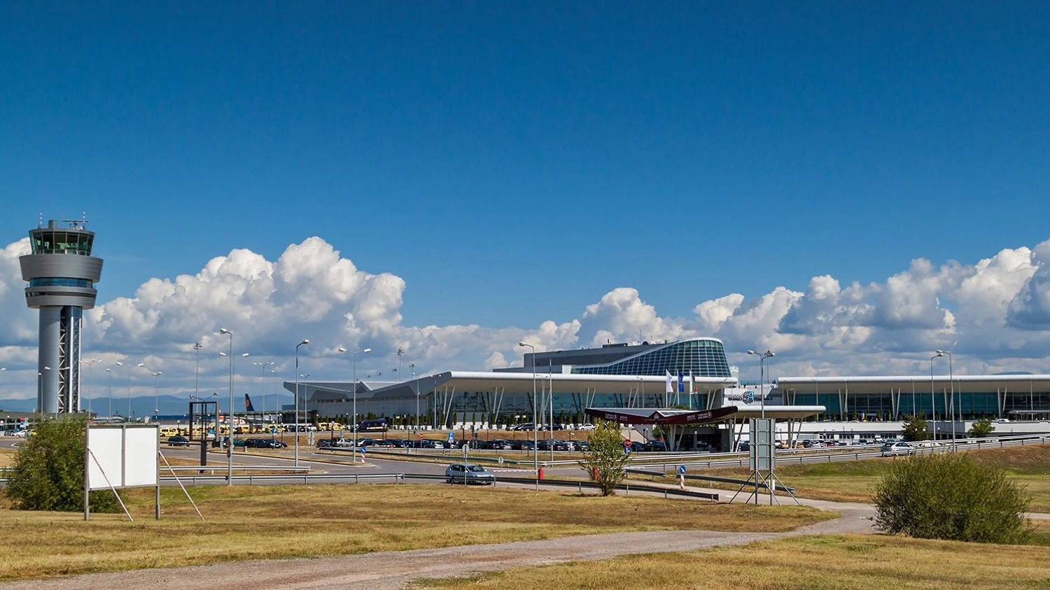 News Article SOF Connect to build 20 MW photovoltaic park at Sofia Airport