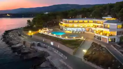 News - Hungary's Indotek to buy large hotel in Croatia