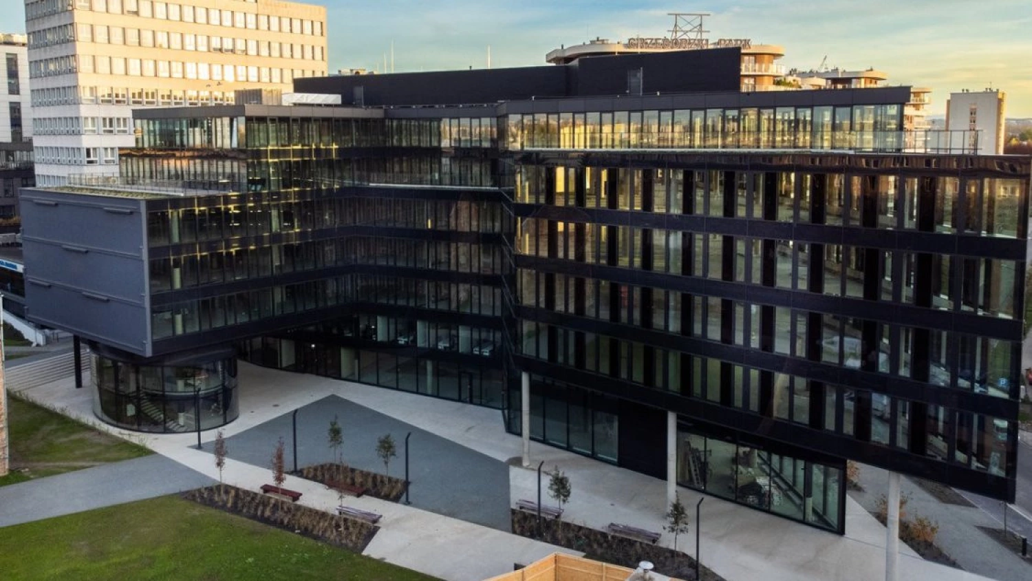 News Article Warimpex opens new office building in Kraków