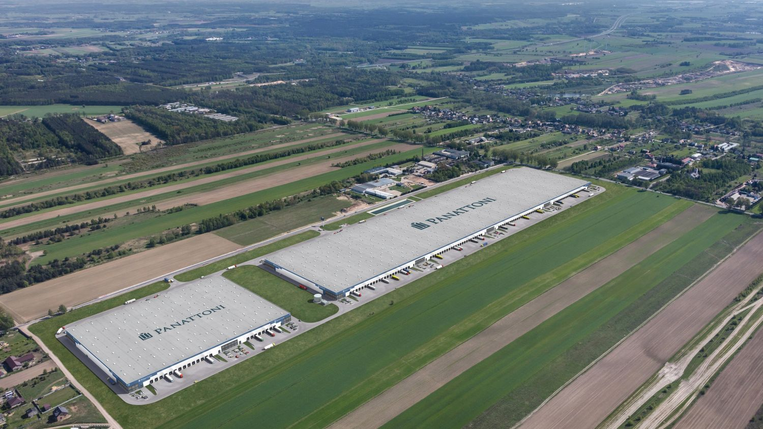 News Article logistics Newmark Panattoni Europe Poland Regesta warehouse
