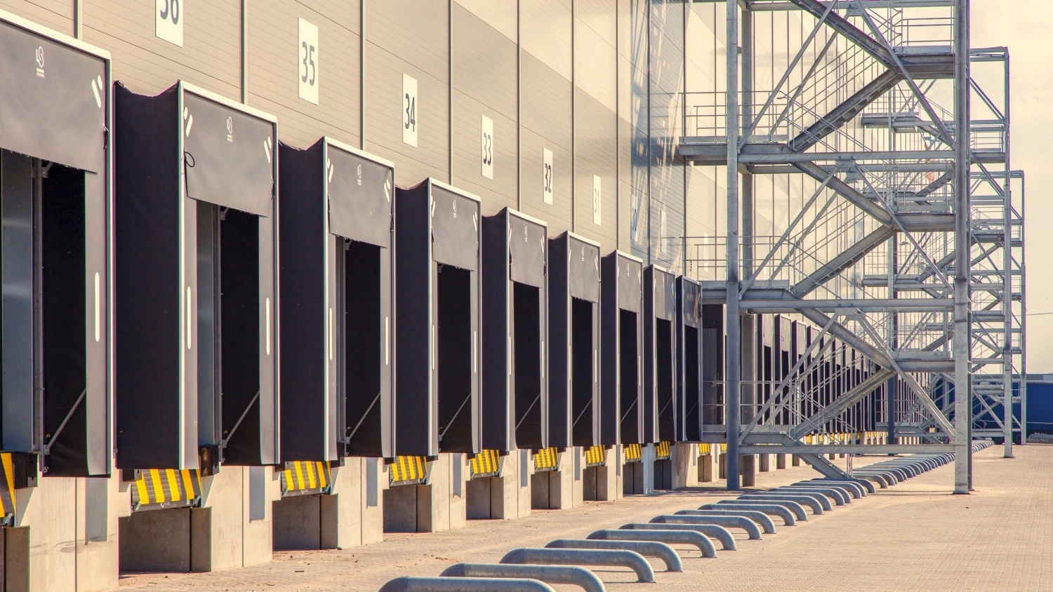 News Article DB Schenker prolongs lease contract in Székesférvár