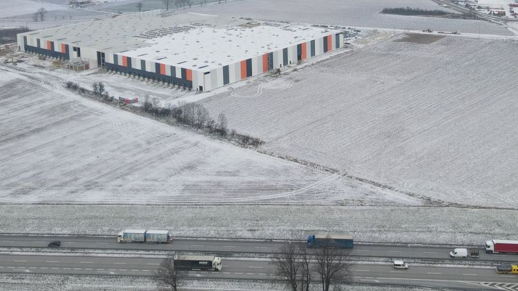 News Article 7R energy storing ESG logistics Poland sustainability warehouse