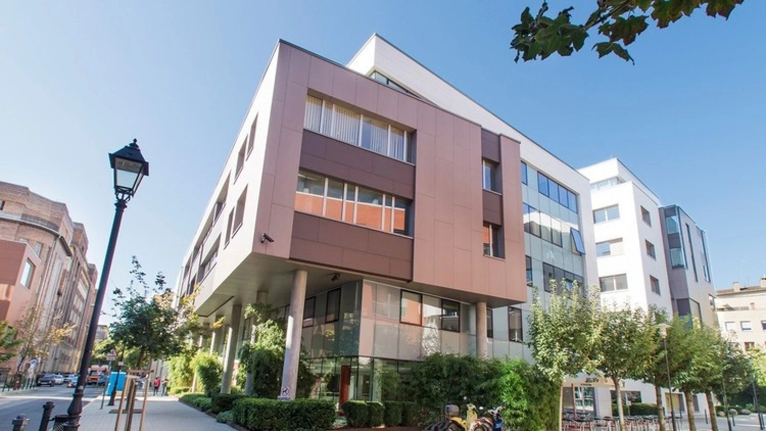 News Article FLE buys two Budapest office buildings