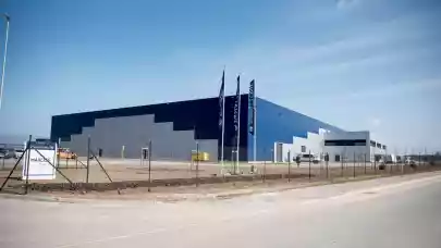 News - Panattoni hands over keys to new Maxcess factory