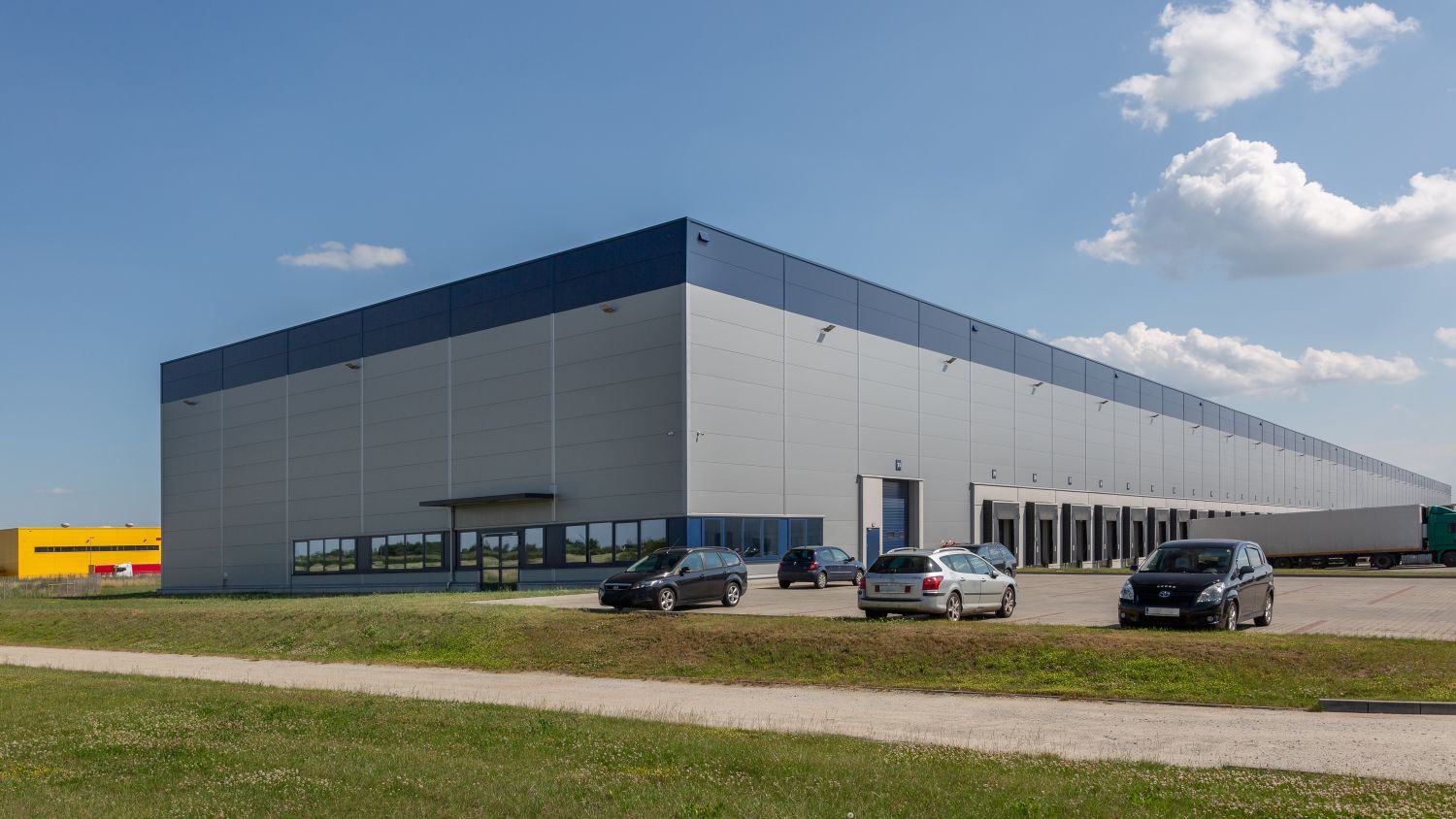 News Article Cushman&Wakefield logistics LX Pantos Poland warehouse Wrocław