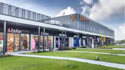 News - Warsaw retail park gets new owners
