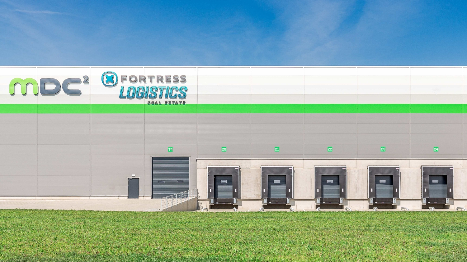 News Article Fortress Real Estate Investment logistics Łódź MDC2 Oriflame Poland warehouse