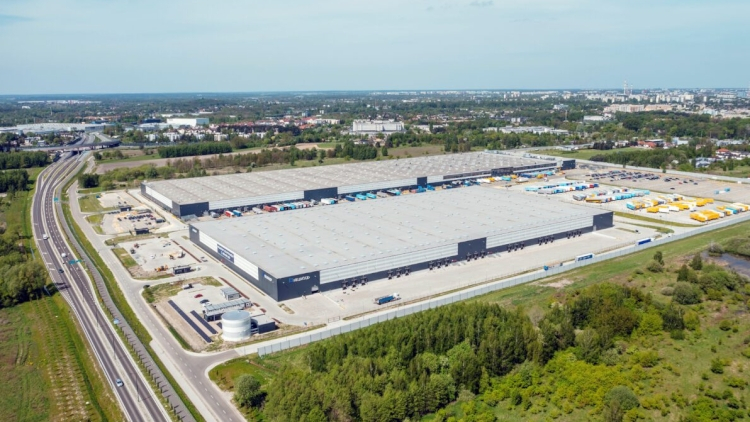 News Article Amazon Hillwood logistics Łódź Poland warehouse