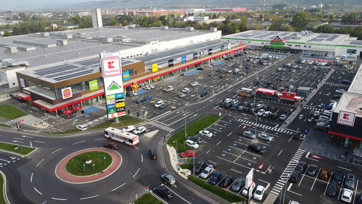 News Article Erste Group Mitiska REIM Pitești Shopping Park retail Romania Tomas Cifra