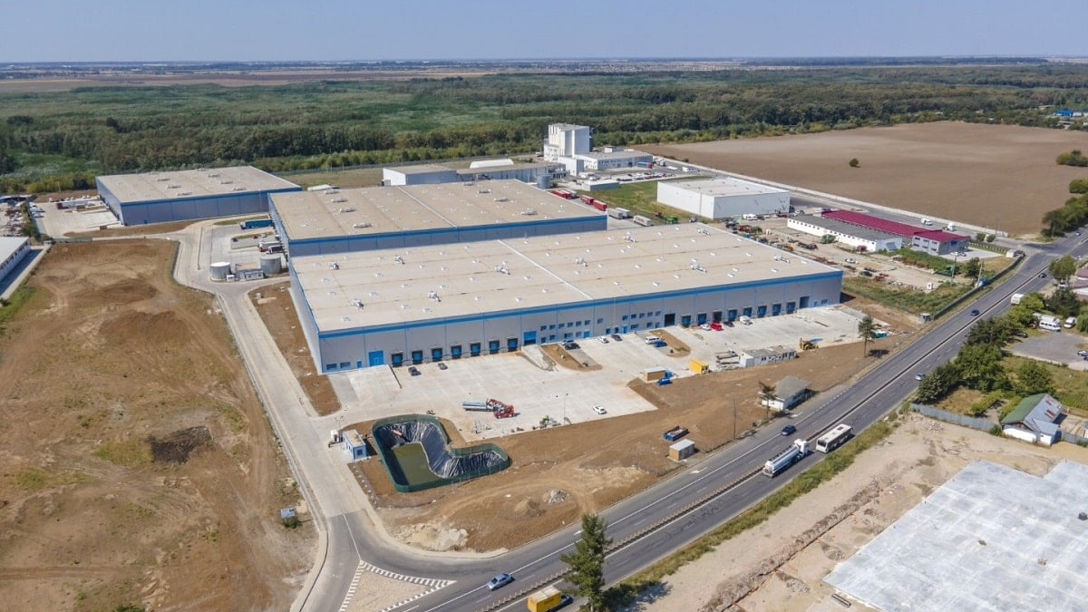 Dr.Max leases close to 12,000 sqm in ELI Park Iași