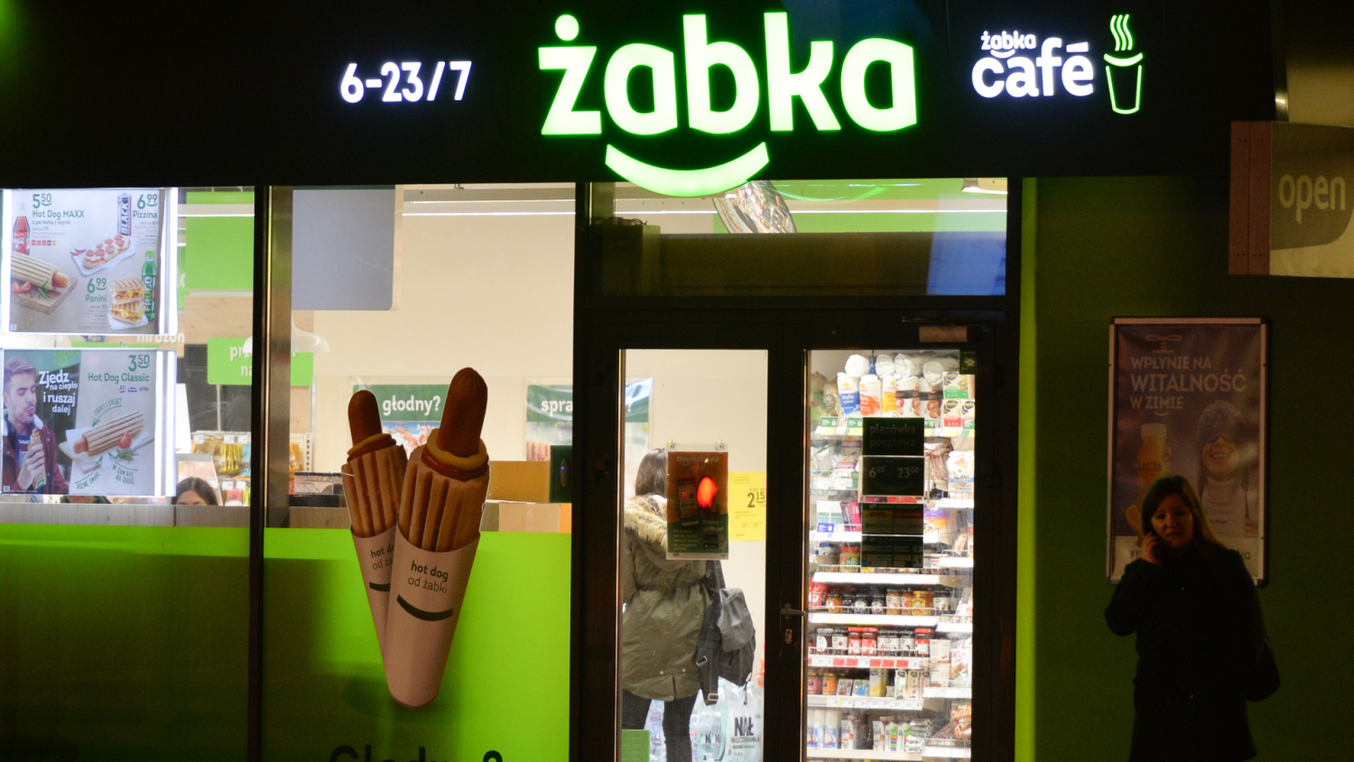 News Article convenience retail investment leaseback Poland retail W. P. Carey Żabka