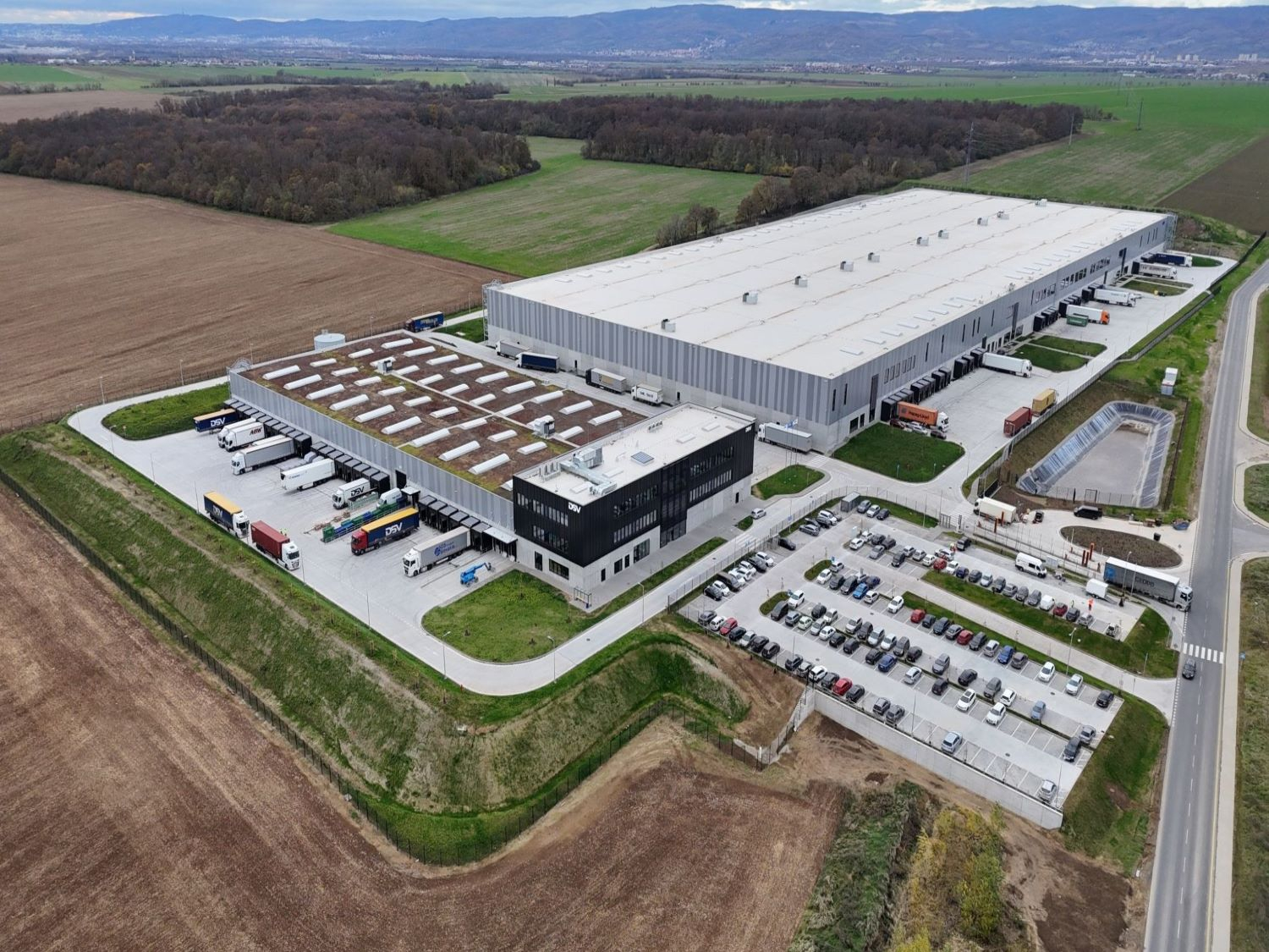 News Article Czech Republic DSV industrial investment Reico IS ČS Reico Long Lease Slovakia