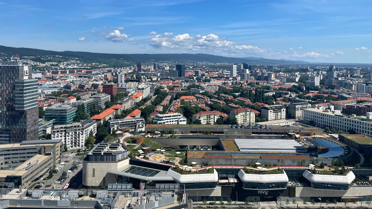 News Article Bratislava HB Reavis retail Slovakia