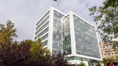 News Erste and BCR refinance office building in Bucharest