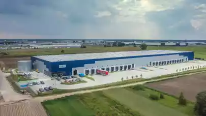 News - Octane and Peakside acquire two urban logistics parks from Panattoni