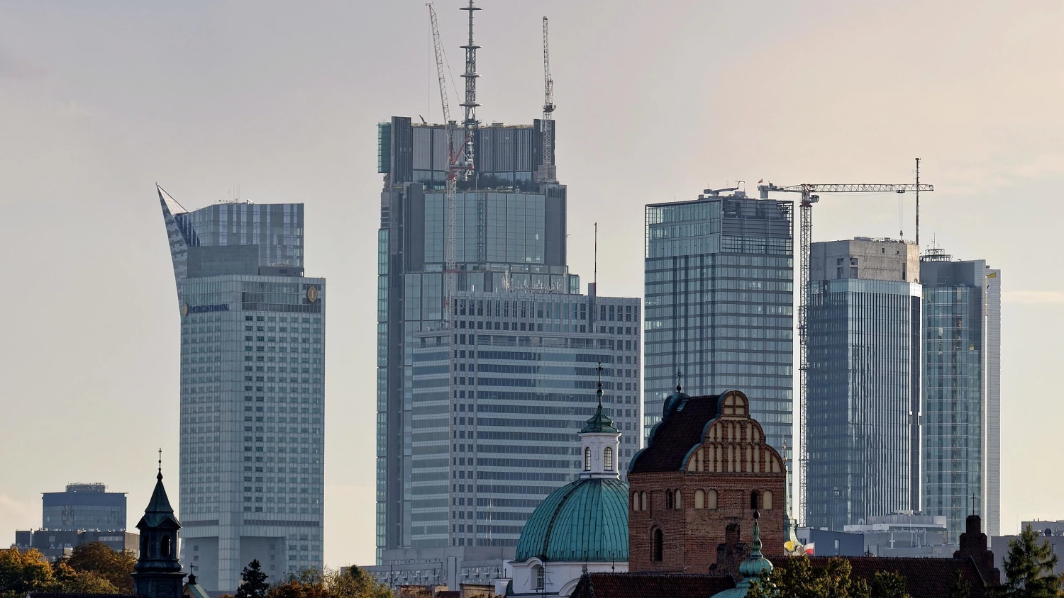 News Article Cushman&Wakefield office Poland report Warsaw