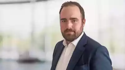 News - Savills strengthens investment team with new Associate Director