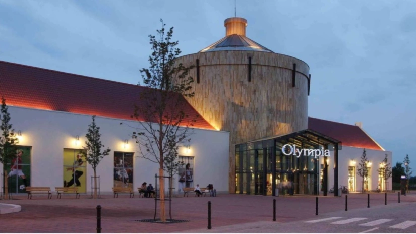 Redstone acquires shopping centre in Olomouc