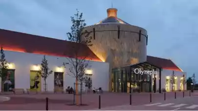 News - Redstone acquires shopping centre in Olomouc