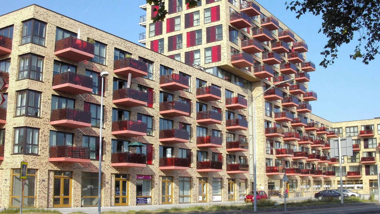 Romanian property sales drop 1% after VAT hike