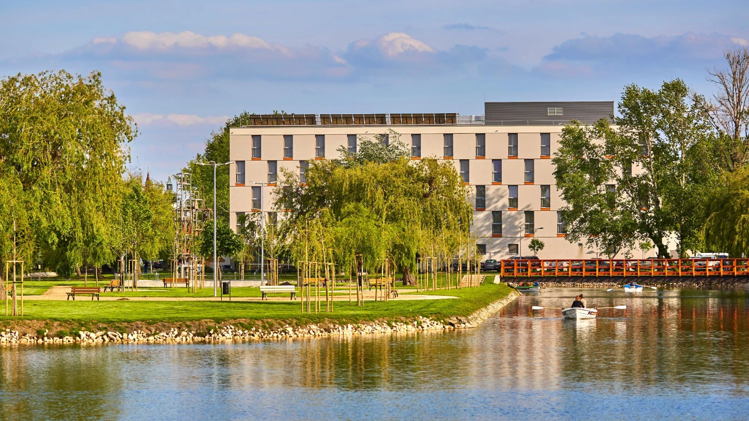 News Article Accent Hotel Management Austria Budapest Hotel Hungary Imre Csordás Székesfehérvár Wing
