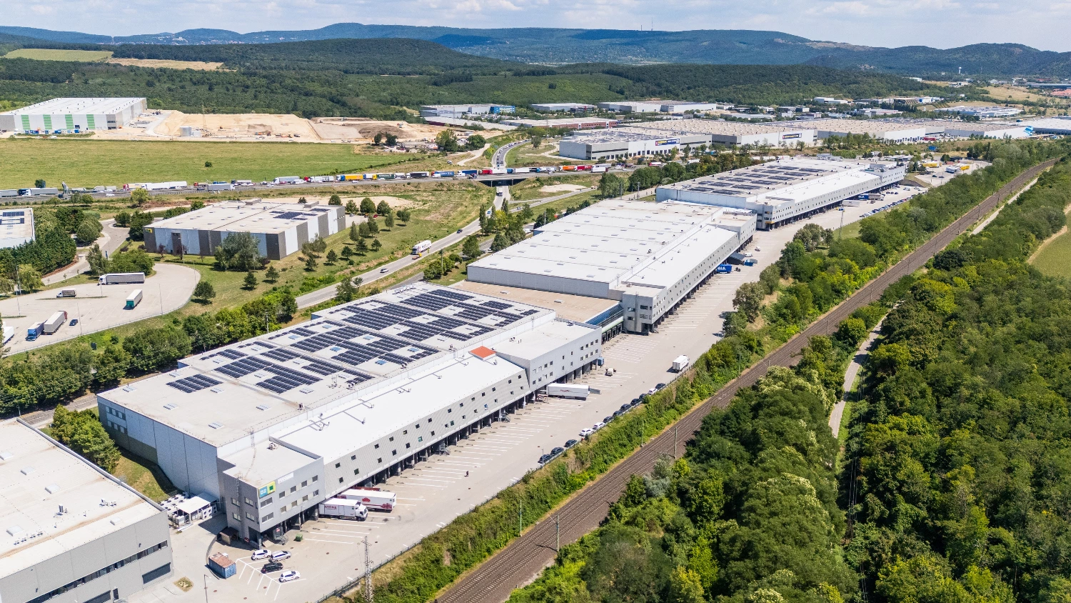 News Article Andras Kiss Balint Csereklyei Biatorbagy Budapest CTP E-Commerce Hungary Ilogistic Lease Logistics